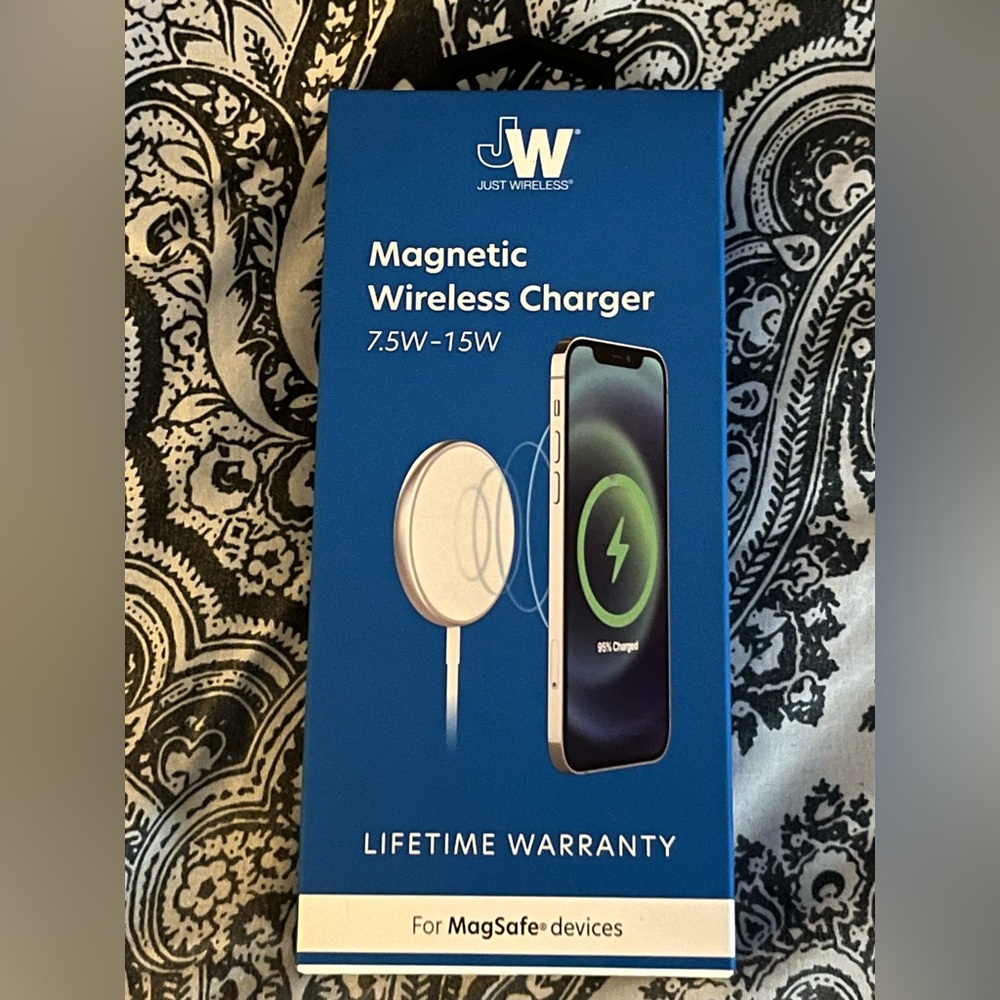 Blue Magnetic Wireless Charger